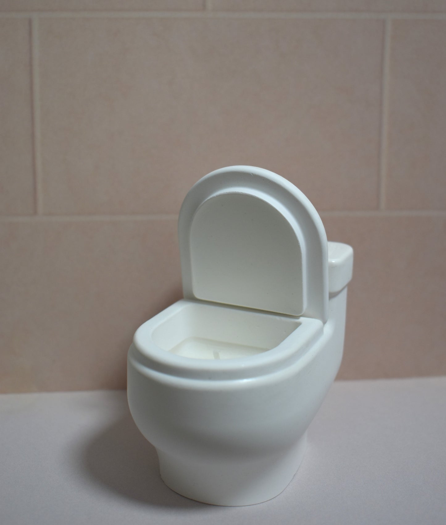 Kerze in Form einer Toilette, lustiges Geschenk oder Gag Geschenk für Freunde, Party oder Junggesellenabschied